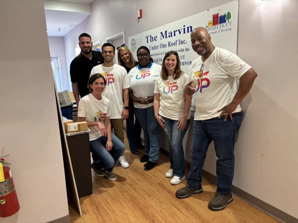 Volunteers at Under One Roof