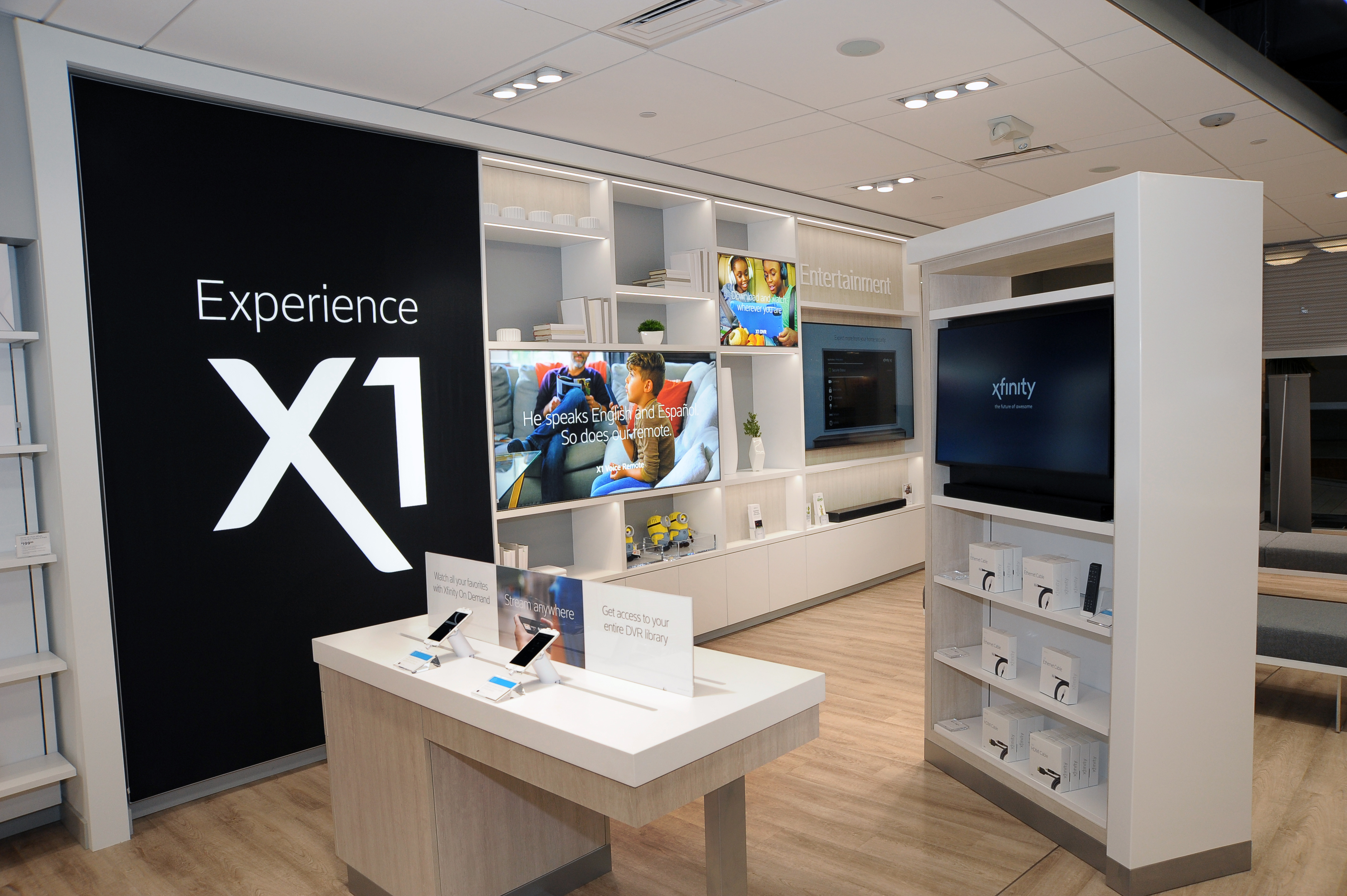 In Time For Black Friday Comcast Unveils New Xfinity Store At The Holyoke Mall